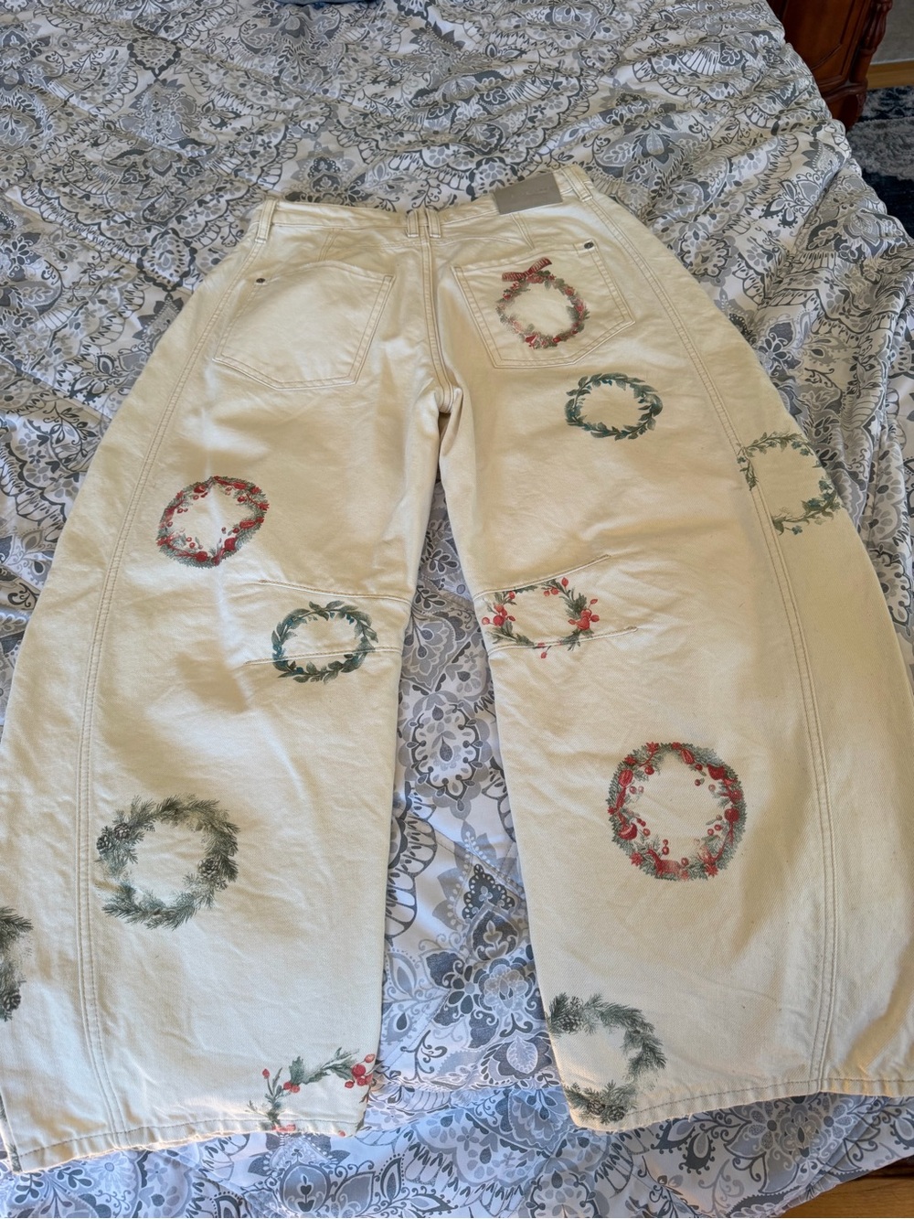 Free People Cream Wide-Leg Jeans with Floral Wreath Embroidery - Picture 2 of 4